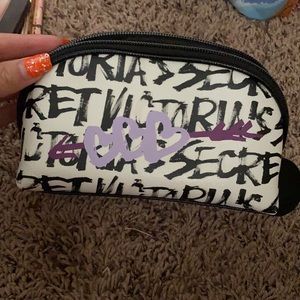 victoria’s secret makeup bag